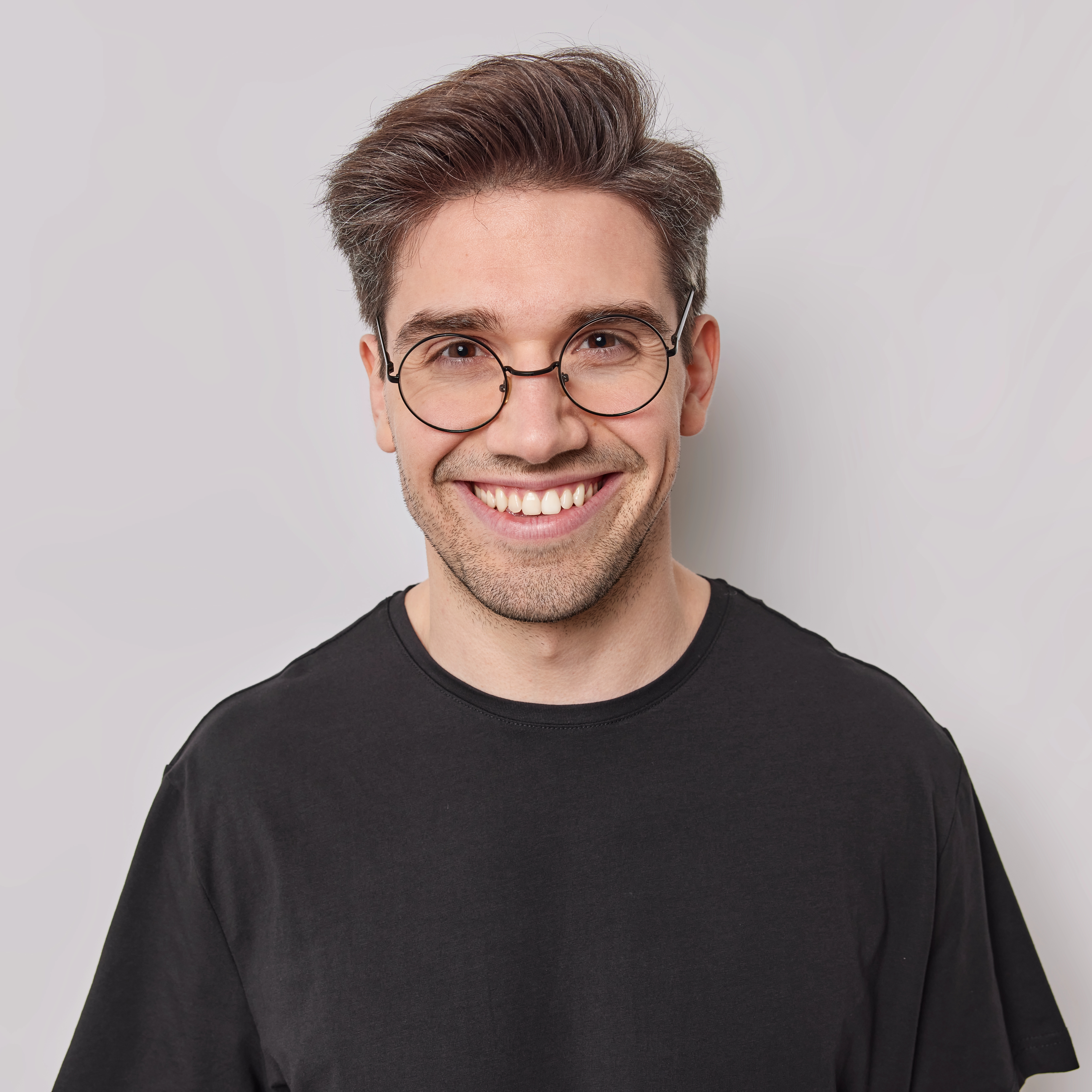 Илья Колесников